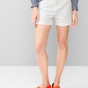 Gap 1969 sexy boyfriend white shorts size 30